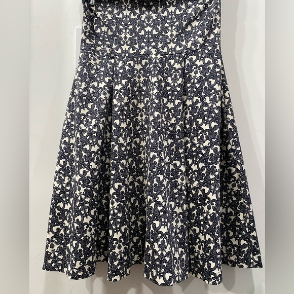 Robert Rodriquez Halter/ Sleeveless Dress Front zippered in Black/ Cream size 6 - Picture 6 of 13